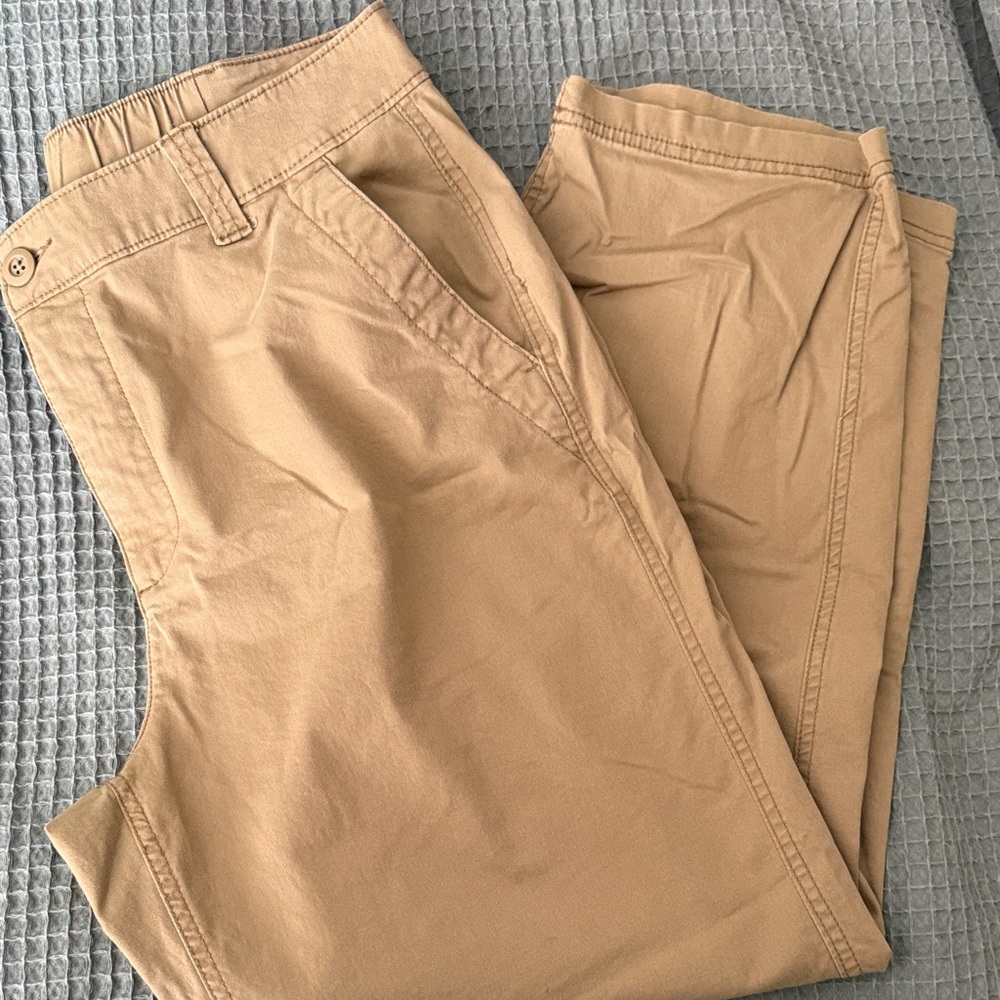 Old Navy High-Waisted OG Chino Cropped Pants